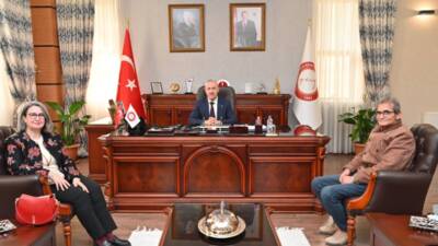 Tohumluk Vakfı Yönetim Kurulu Üyesi Ümit Özşaşal ve Tohumluk Vakfı