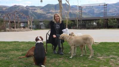 Hatay’ın Samandağ ilçesinde yaşayan Nergis Ekşi, 8 yıldır sahip oldukları