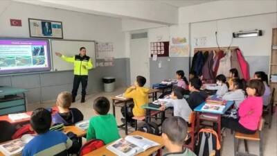 Hatay’ın Erzin İlçesi’nde, Kaymakamlık, Jandarma Komutanlığı ve Trafik Jandarması ekiplerinin