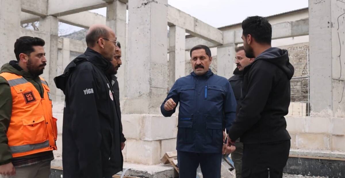 Hatay’ın ticari altyapısını güçlendirme amacıyla yapılan Ayakkabıcılar Çarşısı’nın yeniden ihya