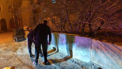 Hatay’ın Belen ilçesinde 4 genç, mahalle duvarına yazdıkları hakaret içerikli