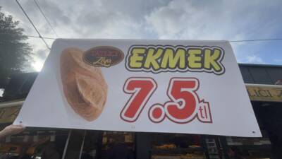 Hatay’ın Dörtyol ilçesinde bir işletme, yüksek ekmek fiyatları ve enflasyona