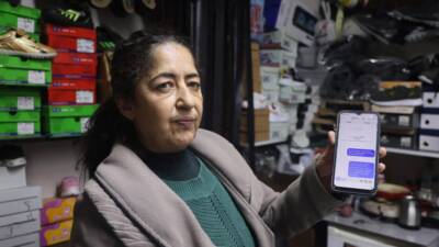 Hatay’ın Antakya ilçesinde yaşayan ve mont almak için internette alışveriş