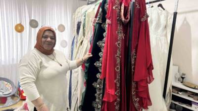 Hatay'da depremin etkileri sürerken, Ayşegül Yıldız Sever, afetzedelerin hayatına dokunmak