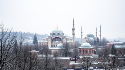 İstanbul Valiliği, kış şartlarının etkisiyle 3.5 gün sürecek kar yağışı