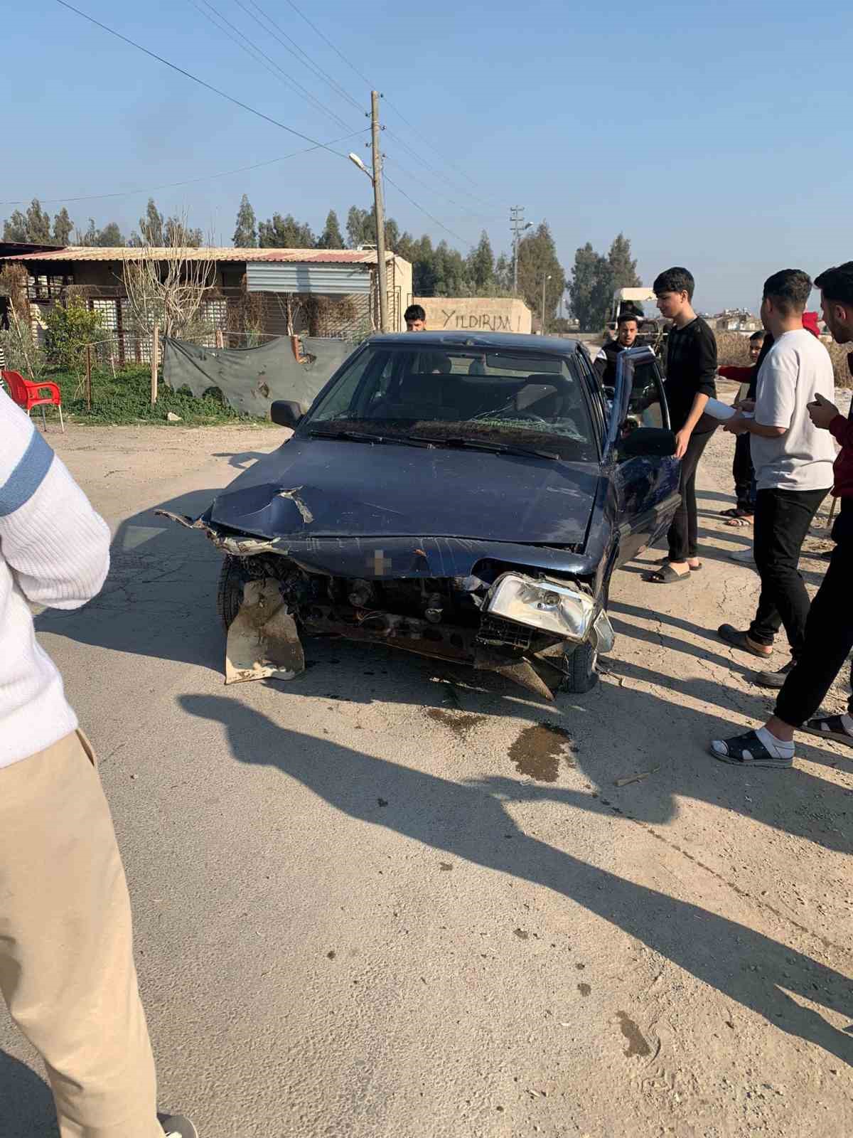 Reyhanlı ilçesi Horlak Mahallesi’nde meydana gelen trafik kazasında, seyir halindeki