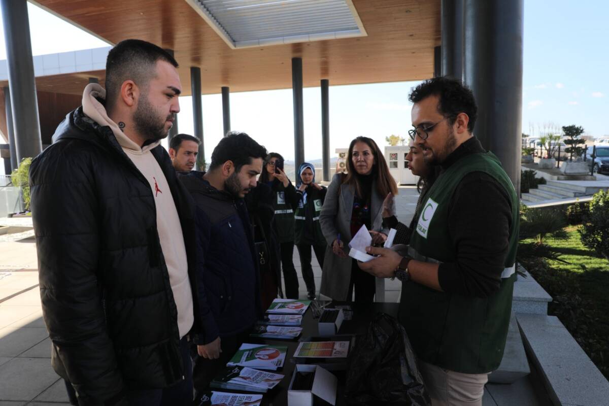Hatay Büyükşehir Belediyesi, toplumda sigarayı bırakma bilincini artırmak amacıyla çalışanları