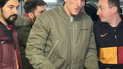 İtalyan futbolcu Nicolo Zaniolo, 6 Şubat depreminde hayatını kaybeden Muhammed