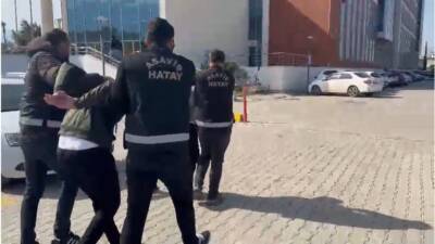 İskenderun’da polis ekipleri tarafından düzenlenen operasyonda, kamu güvenliğini tehlikeye sokan