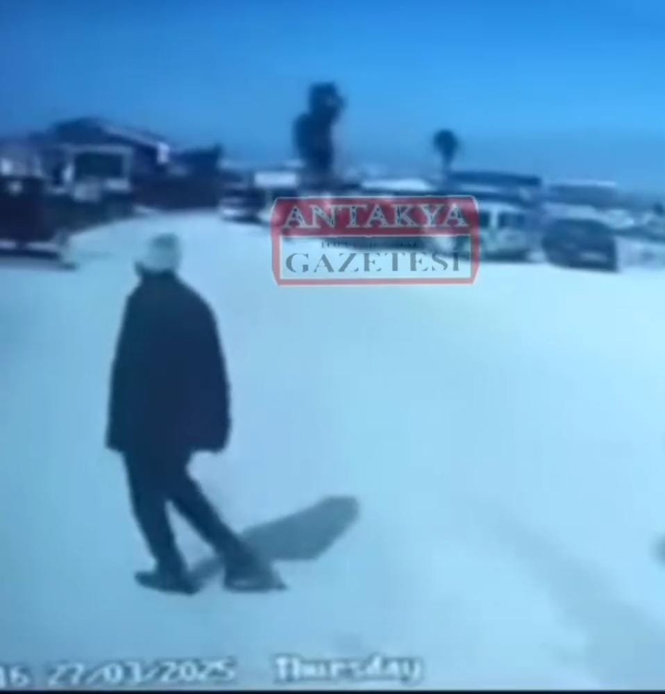 Hatay’ın Antakya ilçesine bağlı Balıkçılar Çarşısı’nda meydana gelen trafik kazasında