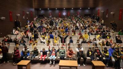 Hatay Büyükşehir Belediyesi (HBB) Şehir Tiyatrosu, çocukları sanatla buluşturmaya devam