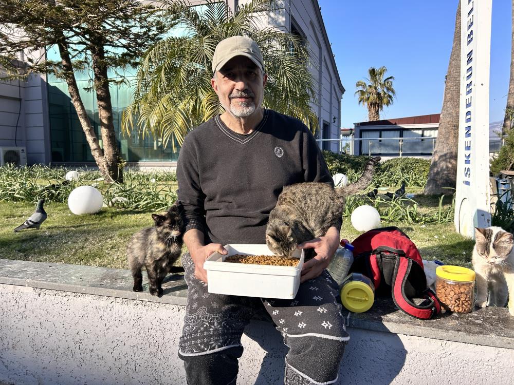 İskenderun ilçesinde yaşayan 59 yaşındaki Hüseyin Tuntaş, Hatay’da yaşanan büyük