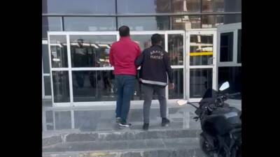 Hatay Emniyet Müdürlüğü ekipleri, kent genelinde aranan şahısların yakalanmasına yönelik