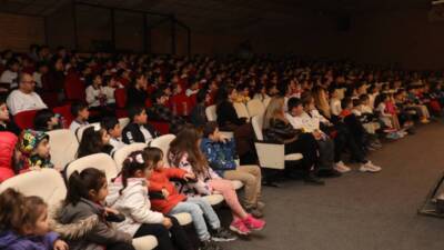 Hatay Büyükşehir Belediyesi (HBB) Şehir Tiyatrosu, çocuklara tiyatro sevgisini aşılamak