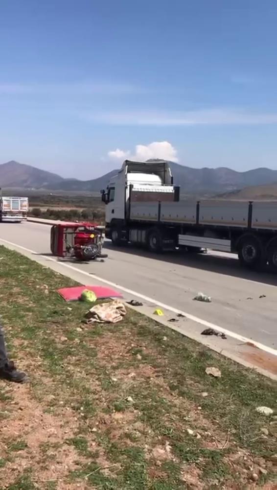 Hatay’ın Hassa ilçesinde, Gaziantep – Hatay karayolunda meydana gelen trafik