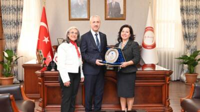 Türk Üniversiteli Kadınlar Derneği (TÜKD) Hatay Şubesi Başkanı Tülin Kesiktaş