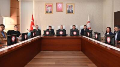 Hatay Mustafa Kemal Üniversitesi’nde gerçekleştirilen akademik kurul toplantılarında, öğrenci odaklı