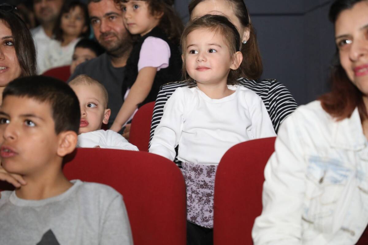 Hatay Büyükşehir Belediyesi (HBB), HBB Tiyatro oyuncularının sahneye koyduğu “İki