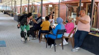 Hatay Kültür ve Sanat Çarşısı, Vedat Akrilik’in tek teker Scooter