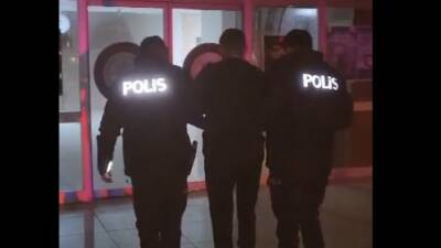 Hatay Emniyet Müdürlüğü ekipleri, aranan şahısların yakalanmasına yönelik yürüttüğü çalışmalar