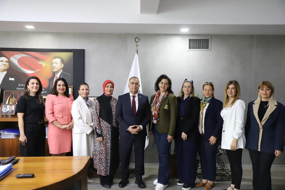 Altınözü Belediye Başkanı Rıfat Sarı, Hatay’da farklı sektörlerde başarıya ulaşan