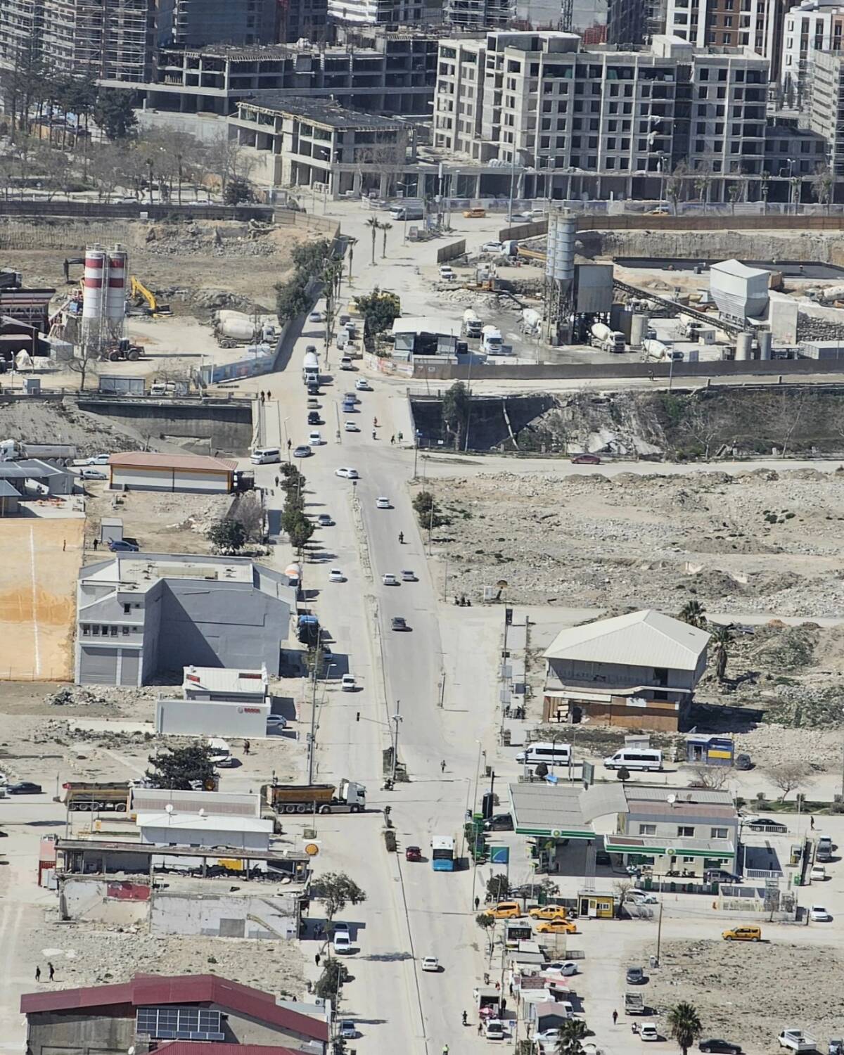 Hatay il sınırlarında, Antakya ve Hassa ilçelerinde toplam 6 büyük