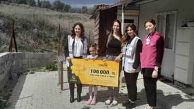 LÖSEV Sosyal Hizmetler Genel Koordinatörü Jülide Arifoğlu, LÖSEV Adana İrtibat