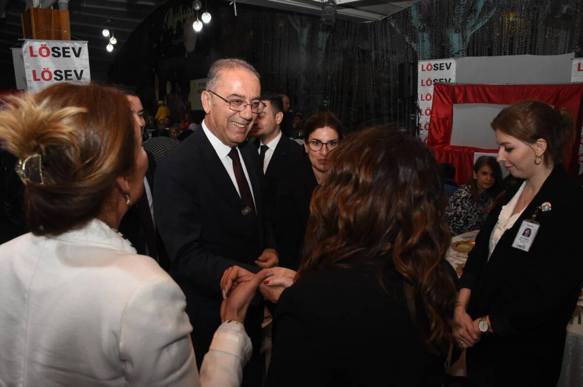 Antakya Belediye Başkanı İbrahim Naci Yapar, Ramazan ayında düzenlenen iftar