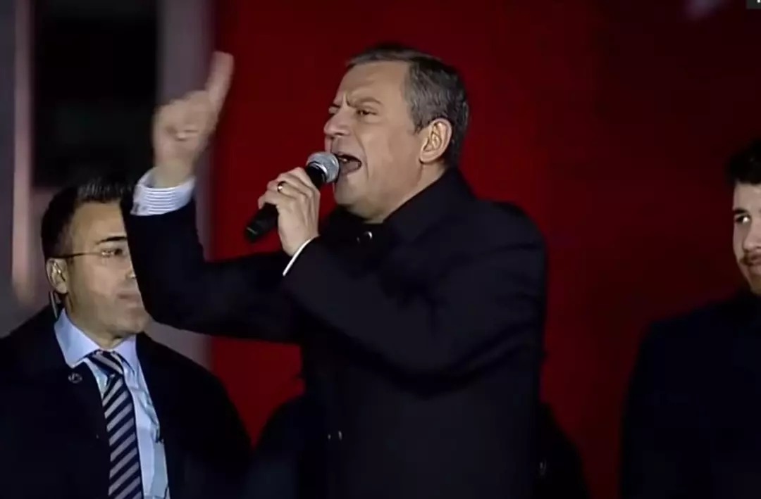 CHP Genel Başkanı Özgür Özel, İstanbul’da düzenlediği mitingde gündemdeki boykot