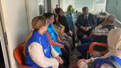 İskenderun’daki konteyner kentlerdeki aileler, DİTİB ve TDV'nin düzenlediği bayram etkinliğiyle