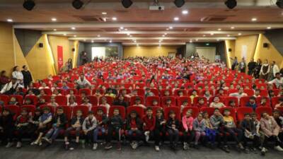 Hatay Büyükşehir Belediyesi (HBB), tiyatro etkinlikleriyle çocukları sanatla buluşturmaya devam