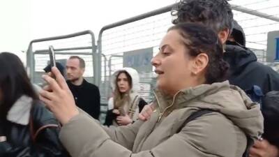İstanbul'da yapılan protestolarda gözaltına alınan 18 yaşındaki gencin annesi, oğluna