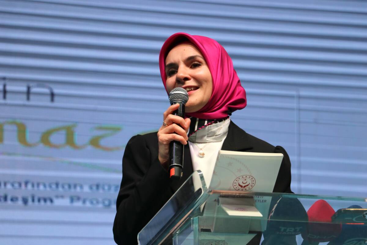 Aile ve Sosyal Hizmetler Bakanı Mahinur Özdemir Göktaş, Hatay’da düzenlenen