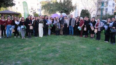 Defne Belediye Başkanı Halil İbrahim Özgün, 8 Mart Dünya Kadınlar