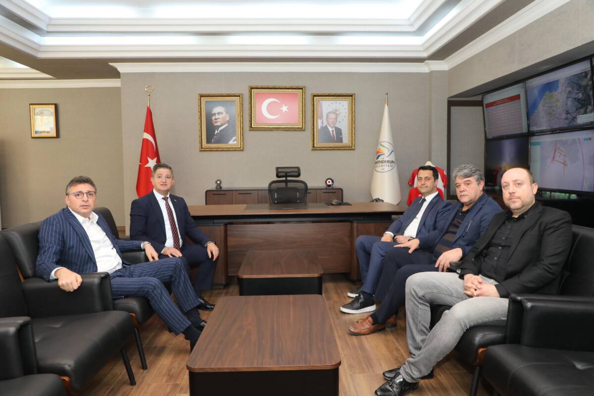 İskenderun Belediyesi’nde gerçekleştirilen toplantıda, İskenderun Belediye Başkanı Mehmet Dönmez, Erzin