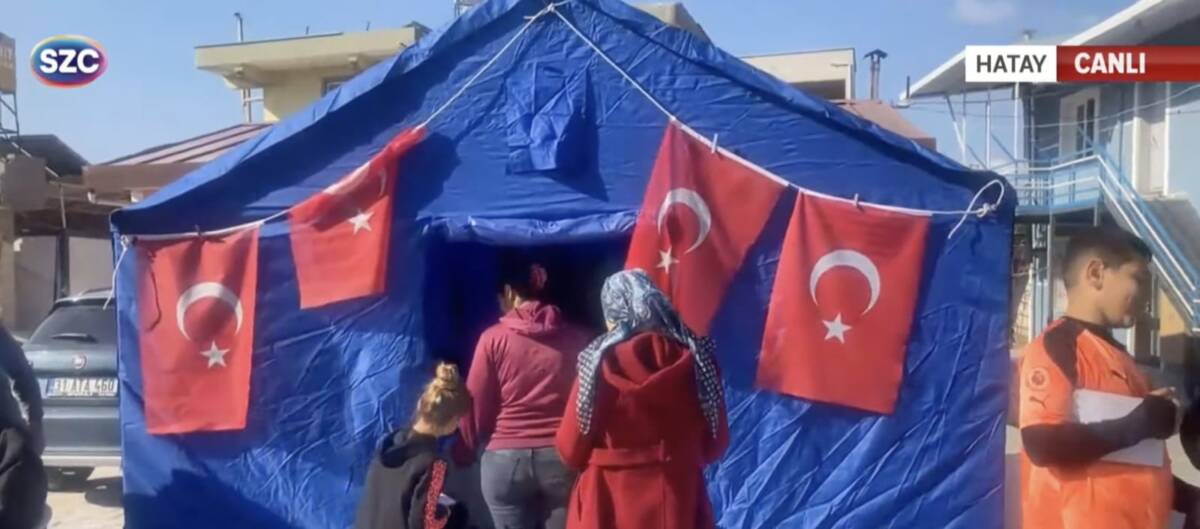 Sözcü TV’de Gülnur Saydam’ın Hatay’dan canlı yayını izleyenler, kentteki depremzedelerin