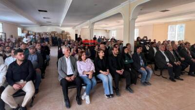 Hatay Halkevleri’nin çağrısıyla düzenlenen halk buluşması, Suriye’de hayatını kaybedenler için