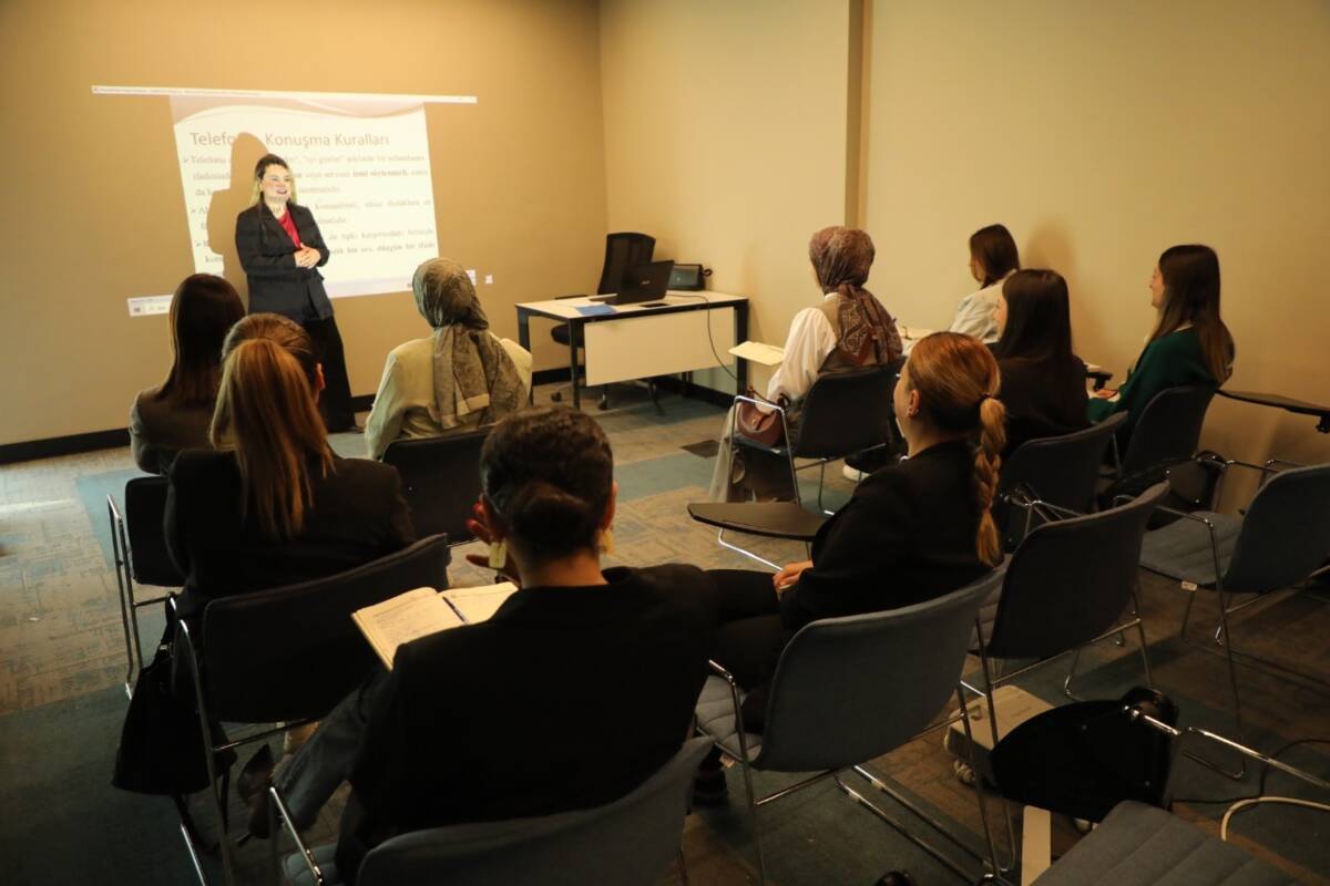 Hatay Büyükşehir Belediyesi (HBB), işsizlikle mücadele ve nitelikli iş gücü