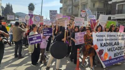 6 Şubat depreminin ardından Hatay’da, kadınlar toplumsal eşitlik ve özgürlük