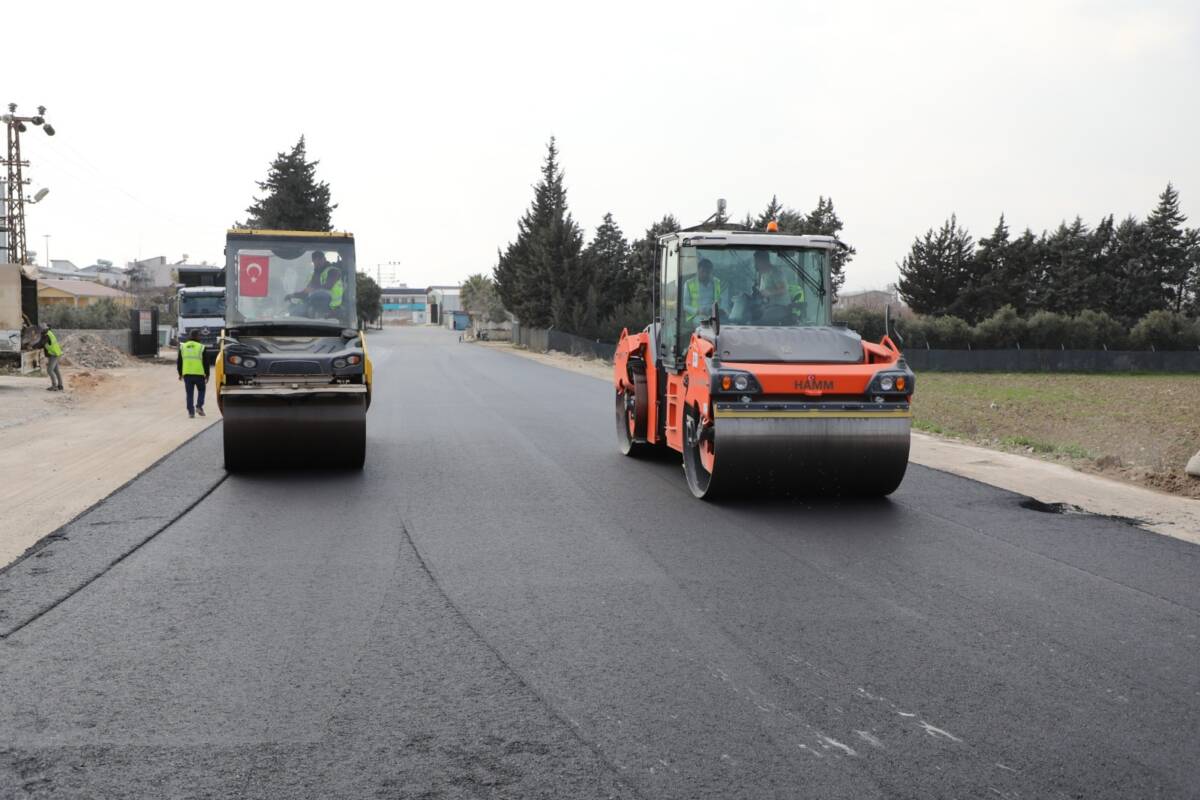 Hatay Büyükşehir Belediyesi (HBB), kent genelinde ulaşım altyapısını güçlendirmek amacıyla