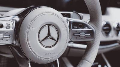 Alman lüks otomobil üreticisi Mercedes-Benz, iş gücünü azaltmak amacıyla dikkat