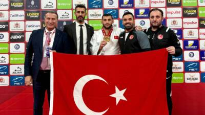 Milli judocu Vedat Albayrak, Gürcistan’ın başkenti Tiflis’te düzenlenen Grand Slam