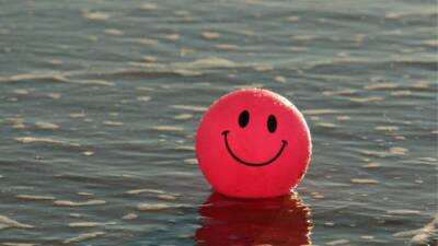 Birleşmiş Milletler destekli Dünya Mutluluk Raporu açıklandı. Finlandiya üst üste