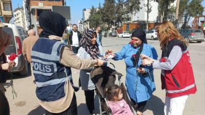 Hatay’ın Reyhanlı ilçesinde, 8 Mart Dünya Kadınlar Günü kapsamında anlamlı