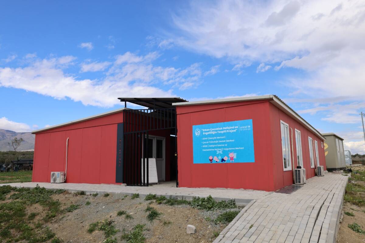 Hatay Büyükşehir Belediyesi (HBB), 6 Şubat depremlerinin ardından gençlerin psikososyal