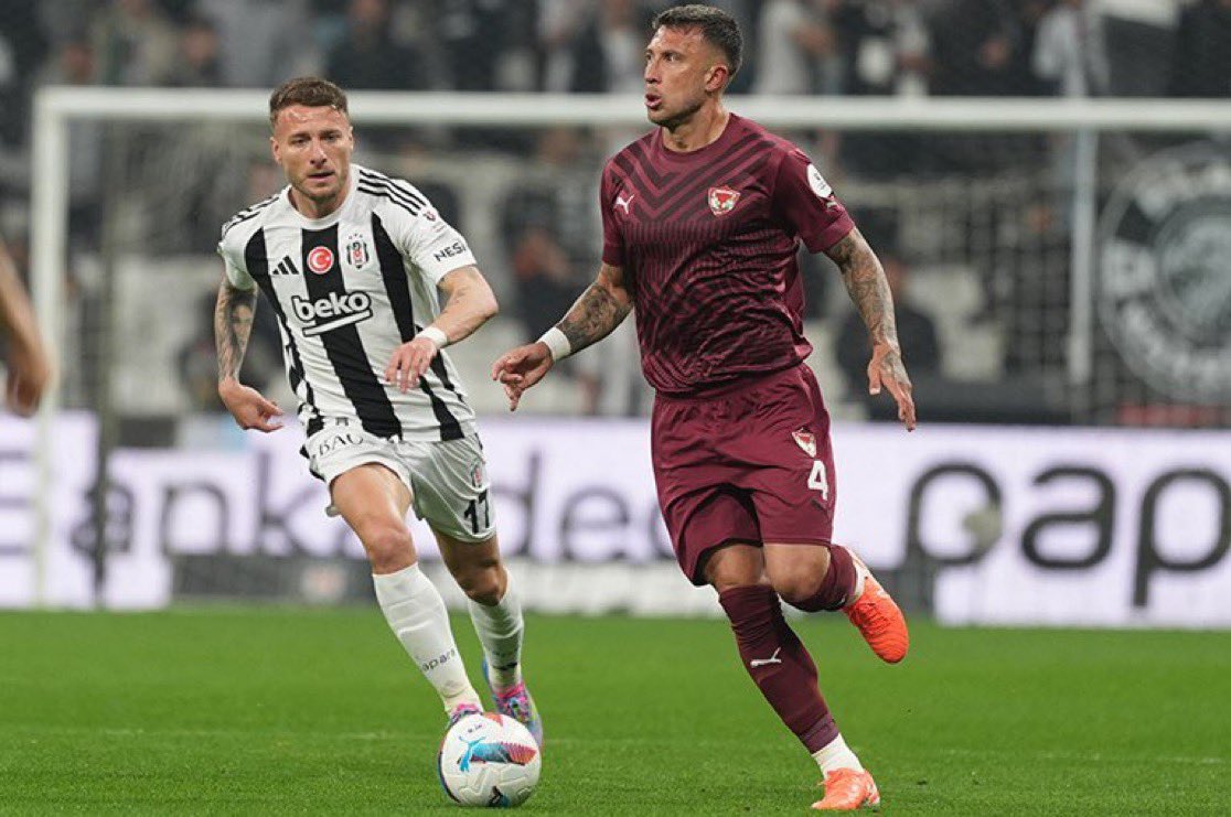 Süper Lig’in 33. haftasında haftanın açılış karşılaşmasında Beşiktaş, Tüpraş Stadyumu’nda