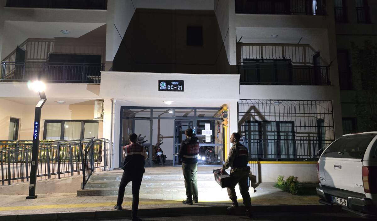 Hatay’ın Hassa ilçesinde kendisinden 2 gündür haber alınamayan kadın evinde