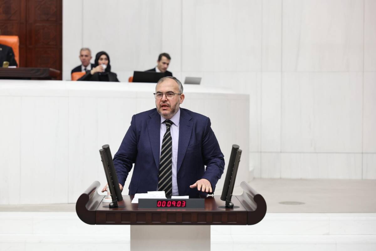 Saadet Partisi Hatay Milletvekili Doç. Dr. Necmettin Çalışkan, deprem yaralarının