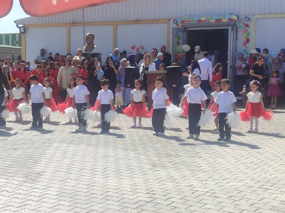 23 Nisan Ulusal Egemenlik ve Çocuk Bayramı çoşkuyla kutlandı. Büyükdalyan