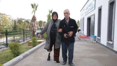 Kahramanmaraş merkezli 6 Şubat 2023 depremlerinde sağ bacağı yaralanan ve